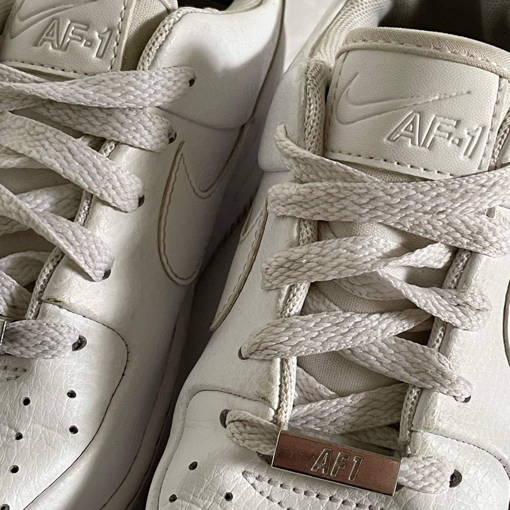 Nike Air Force 1 Sage Low